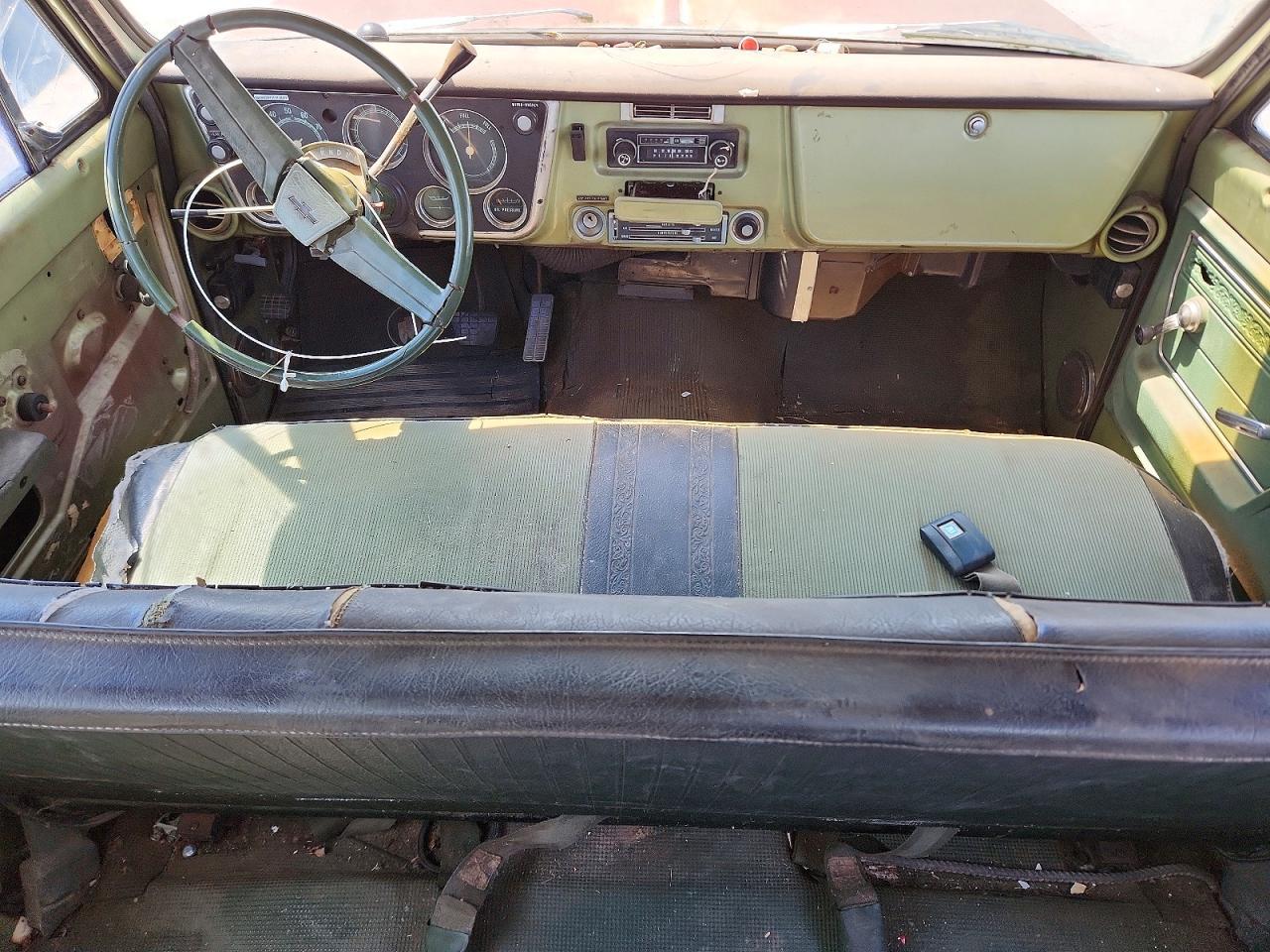 1972 CHEVROLET Suburban
