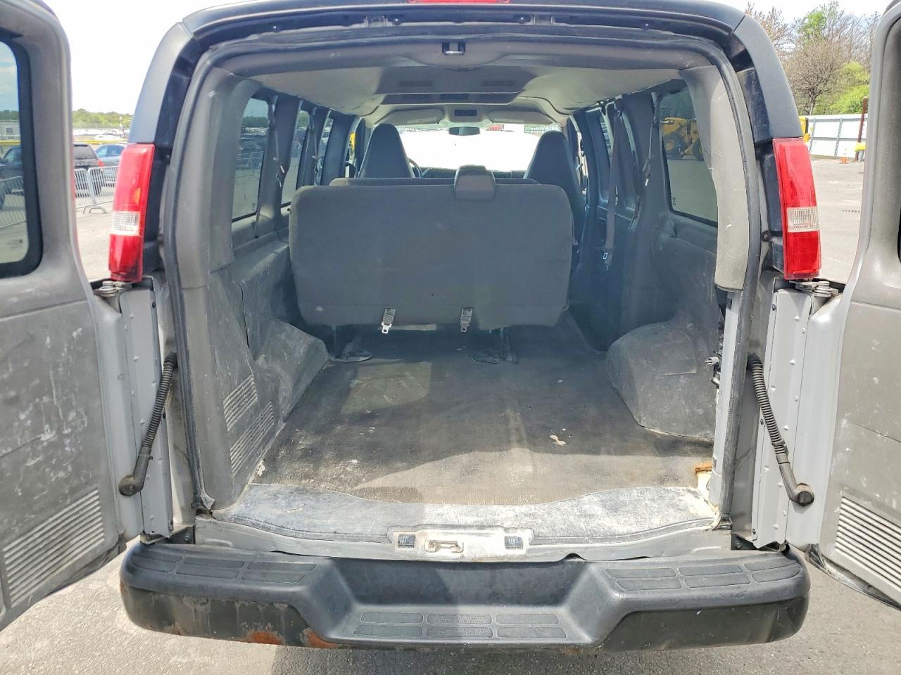 2016 CHEVROLET EXPRESS 2500