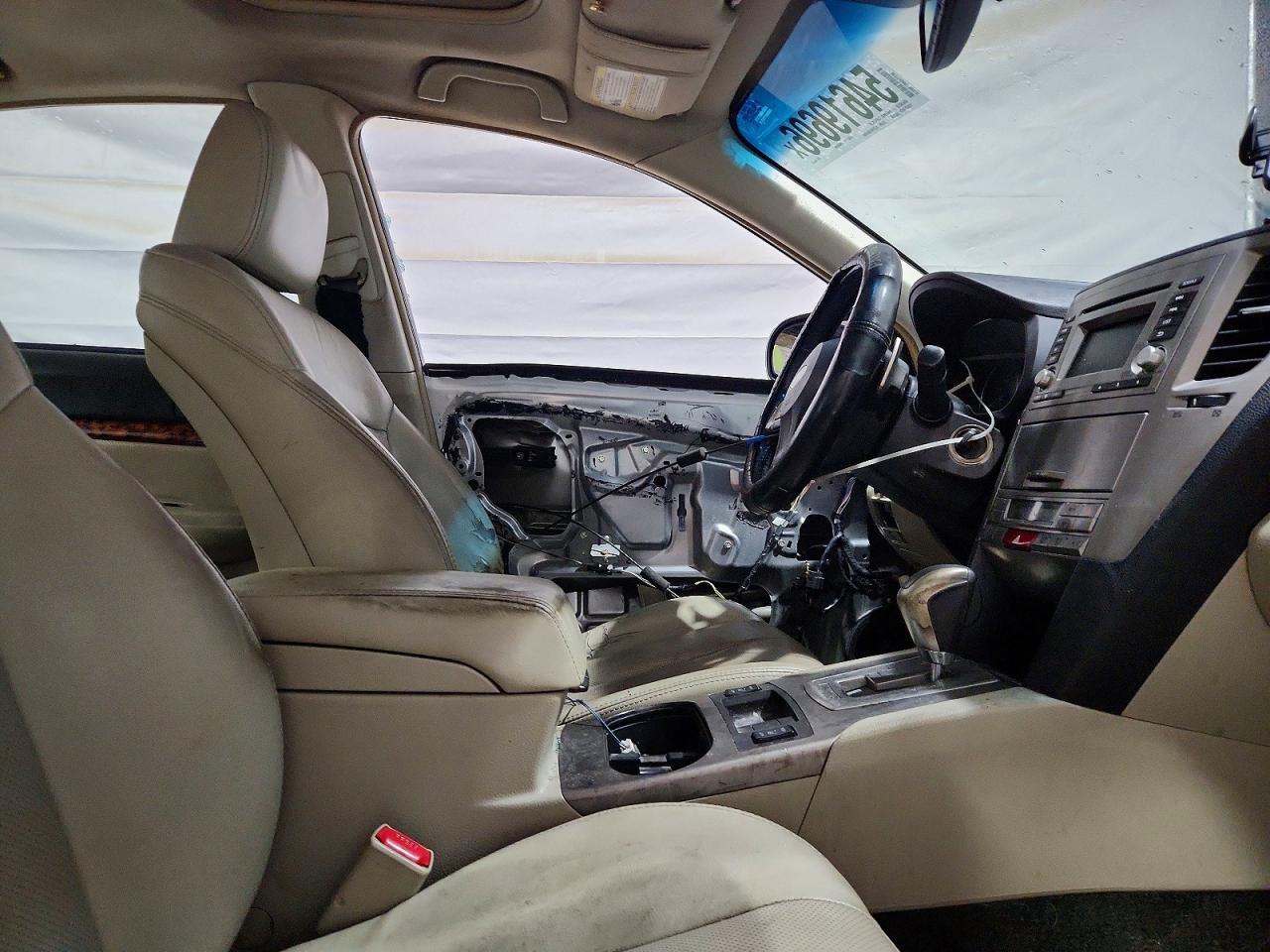 2012 SUBARU Legacy