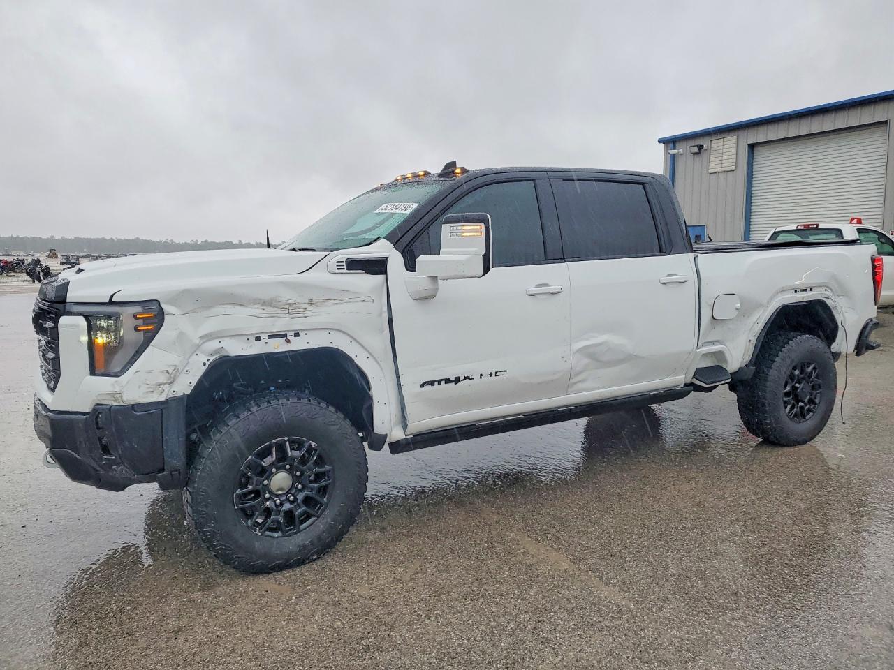 2025 GMC Sierra