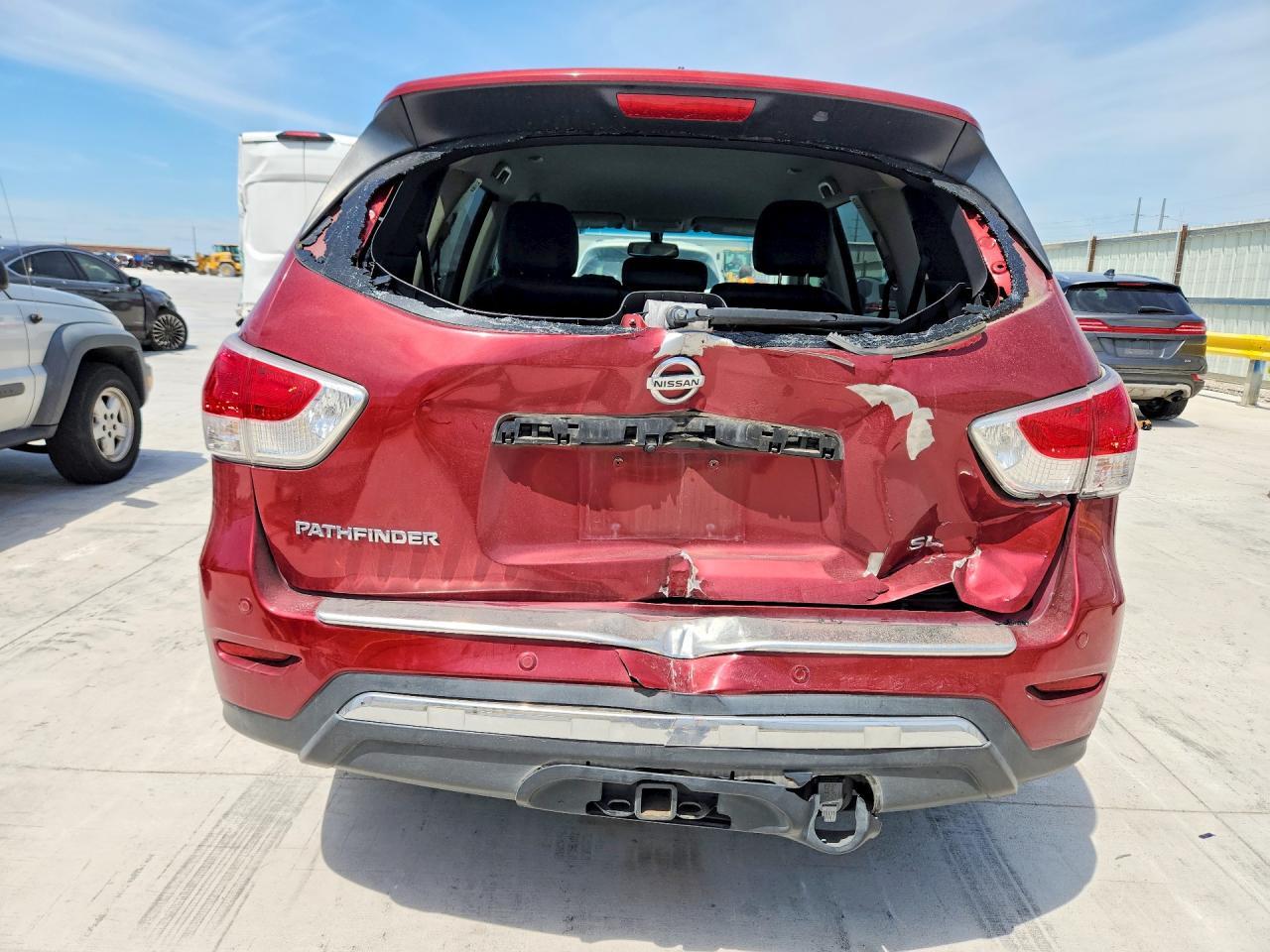 2016 NISSAN PATHFINDER