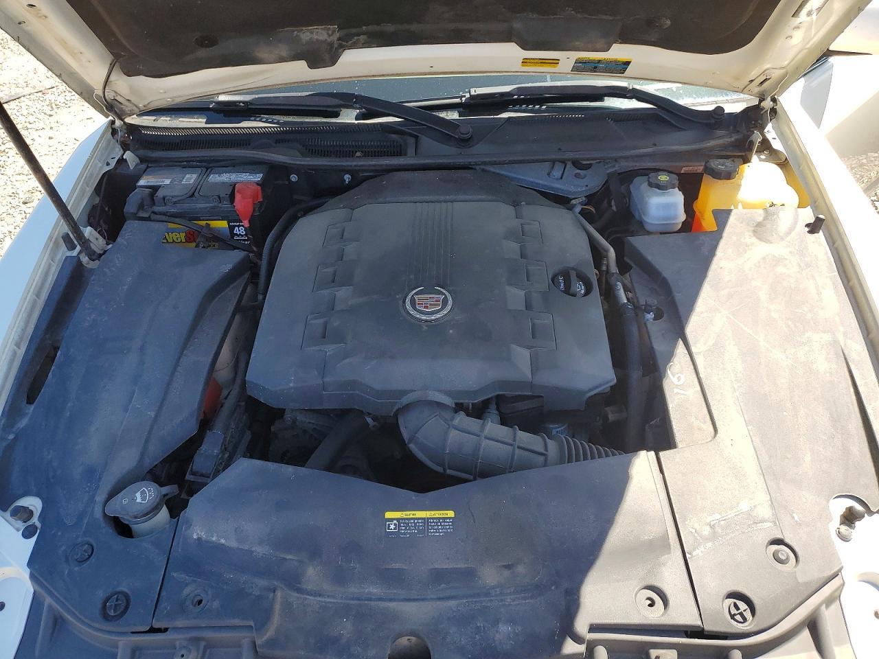 2010 CADILLAC STS