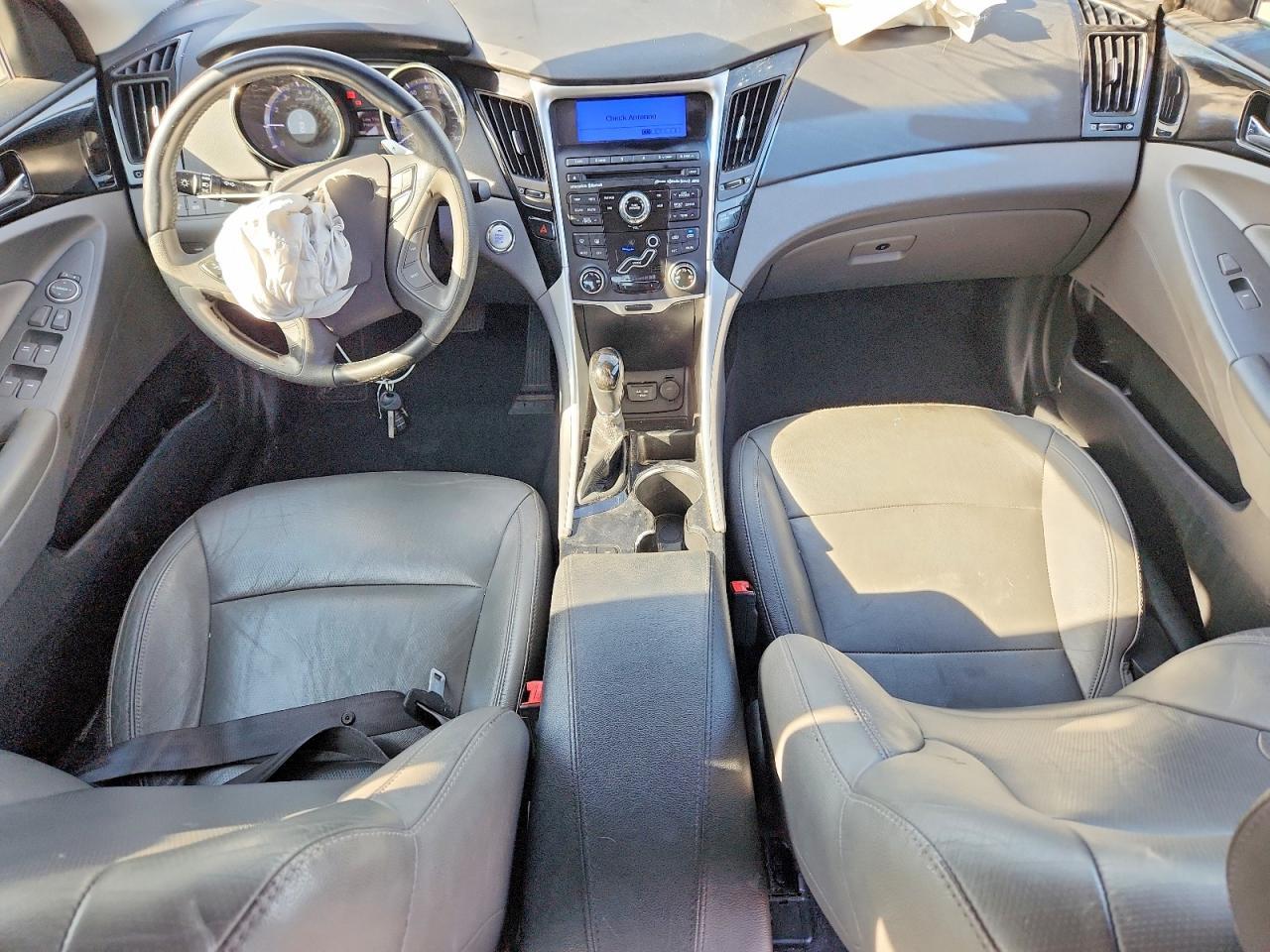 2011 HYUNDAI SONATA