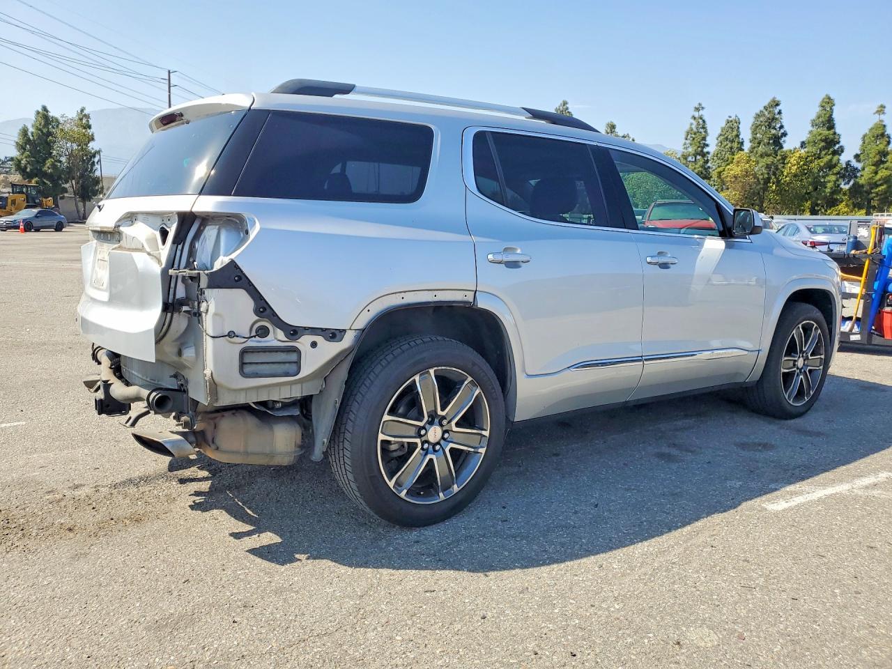 2017 GMC ACADIA