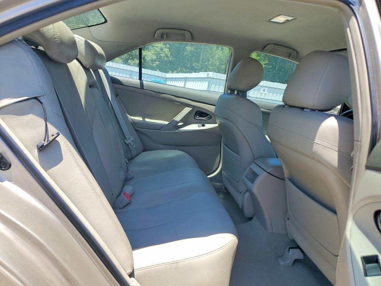 2009 TOYOTA CAMRY