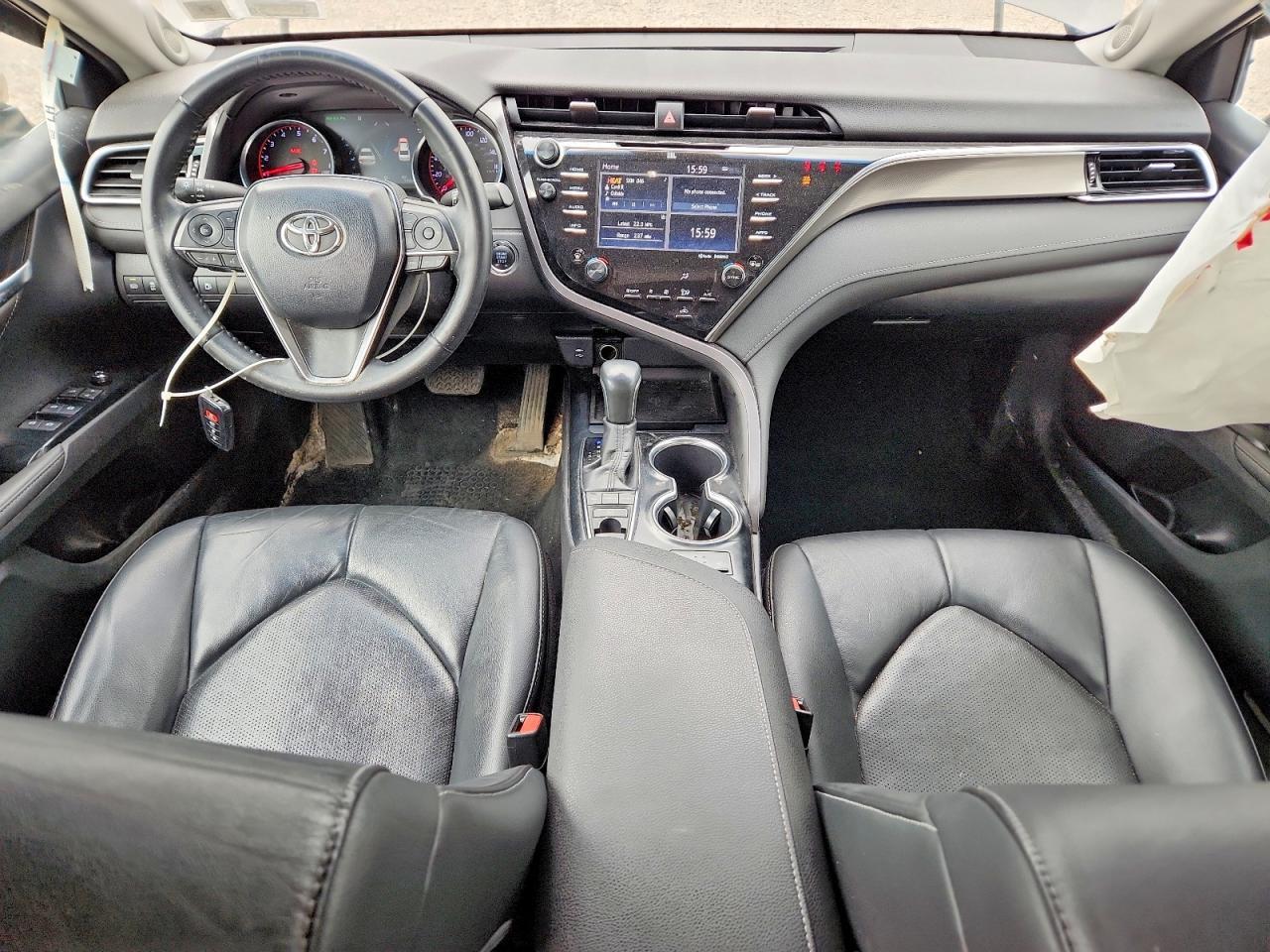 2018 TOYOTA CAMRY