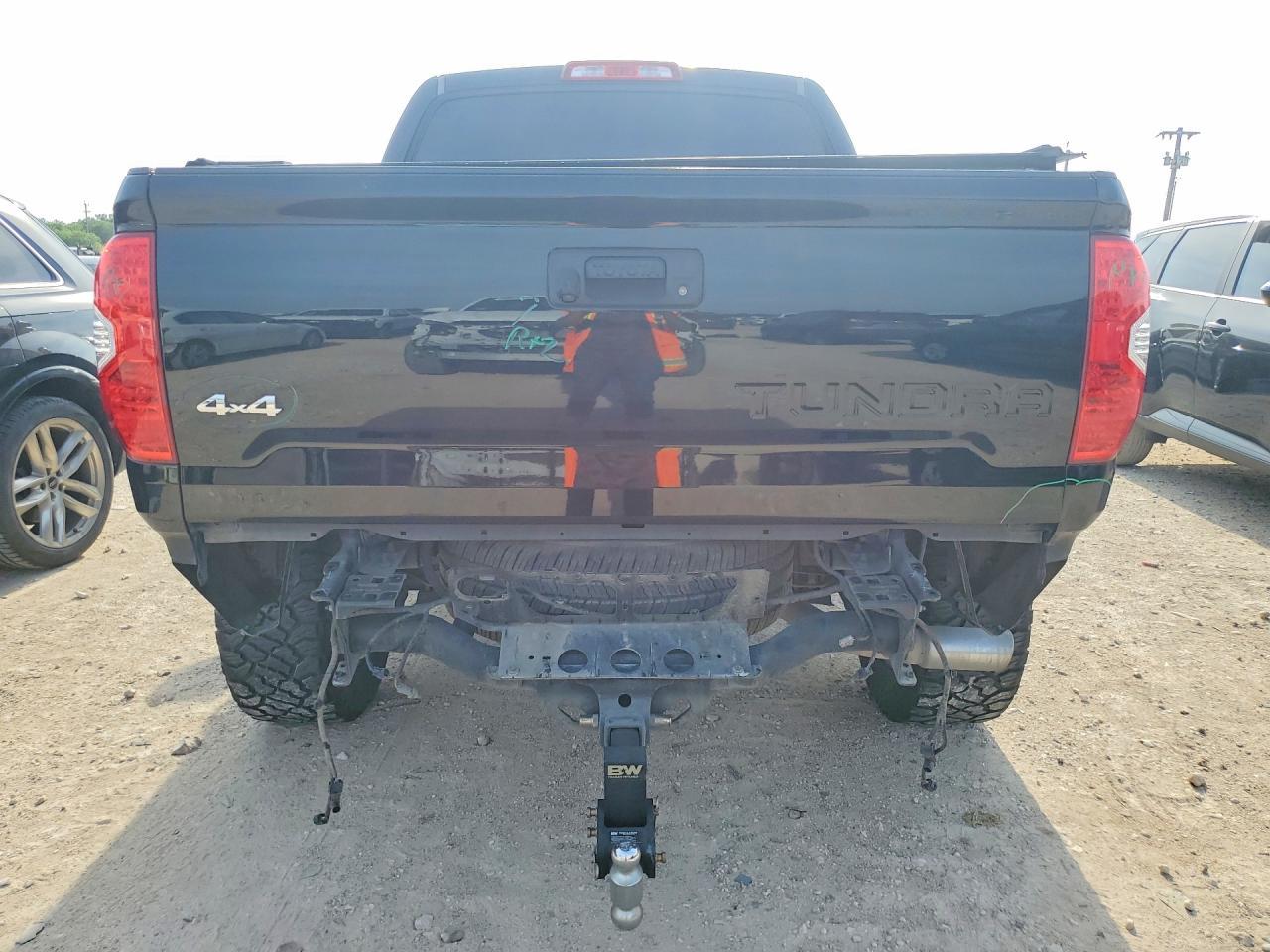 2015 TOYOTA TUNDRA