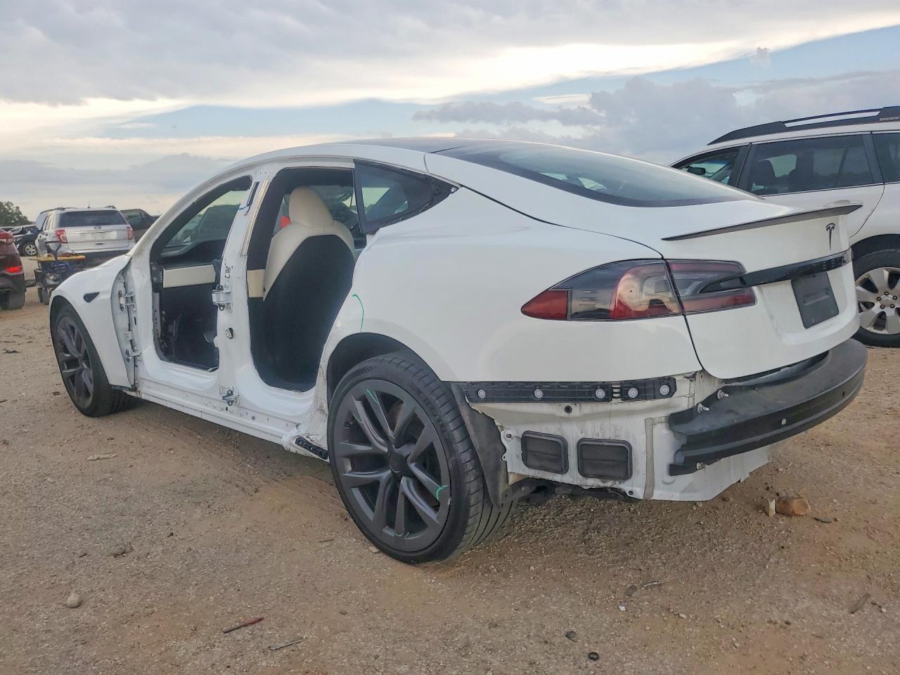 2022 TESLA MODEL S
