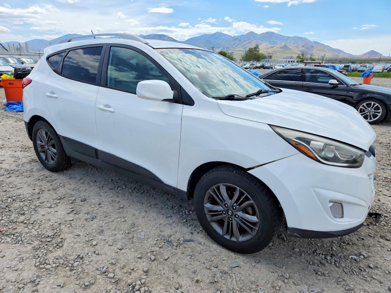 2015 HYUNDAI TUCSON
