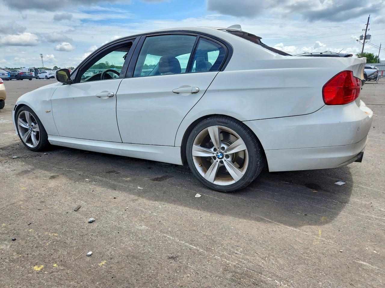 2009 BMW 3 SERIES