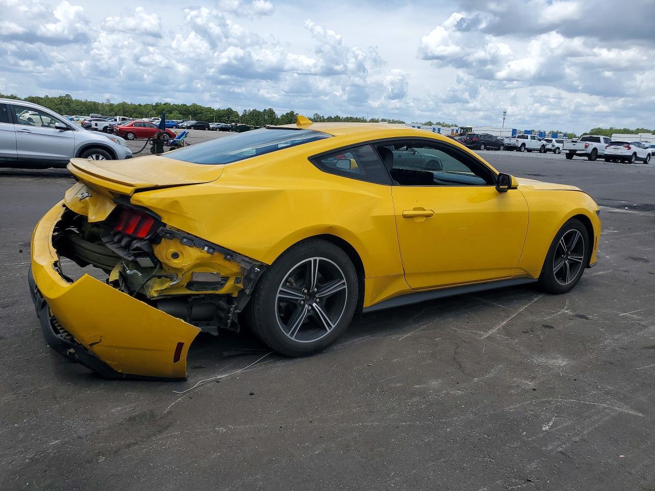 2024 FORD MUSTANG