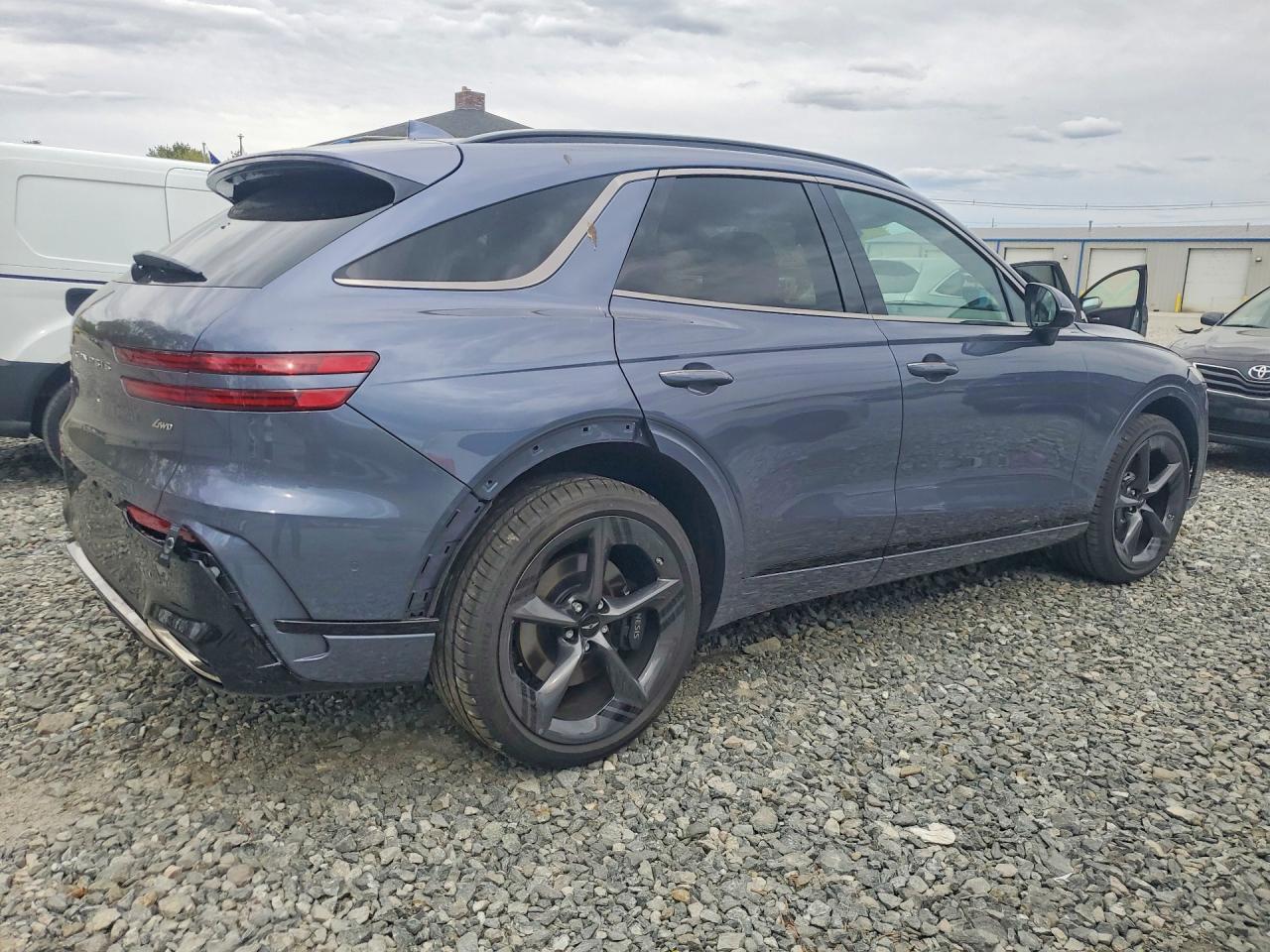 2026 GENESIS GV70