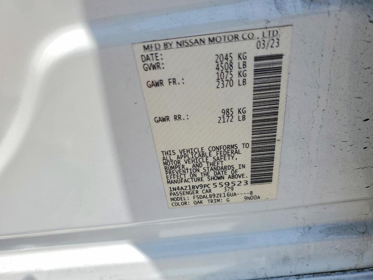 2023 NISSAN LEAF