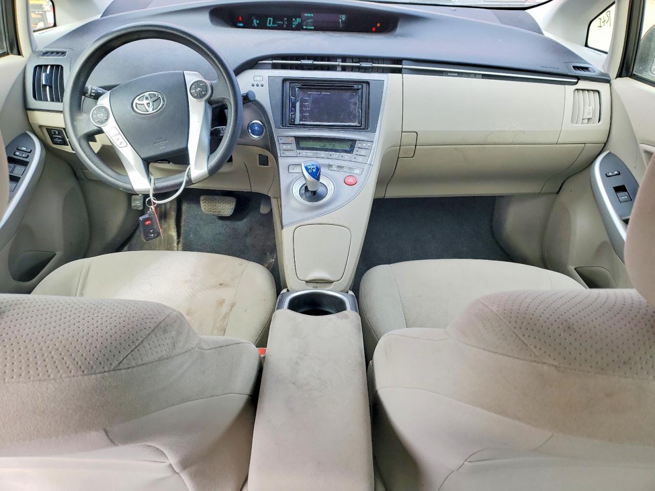 2015 TOYOTA PRIUS