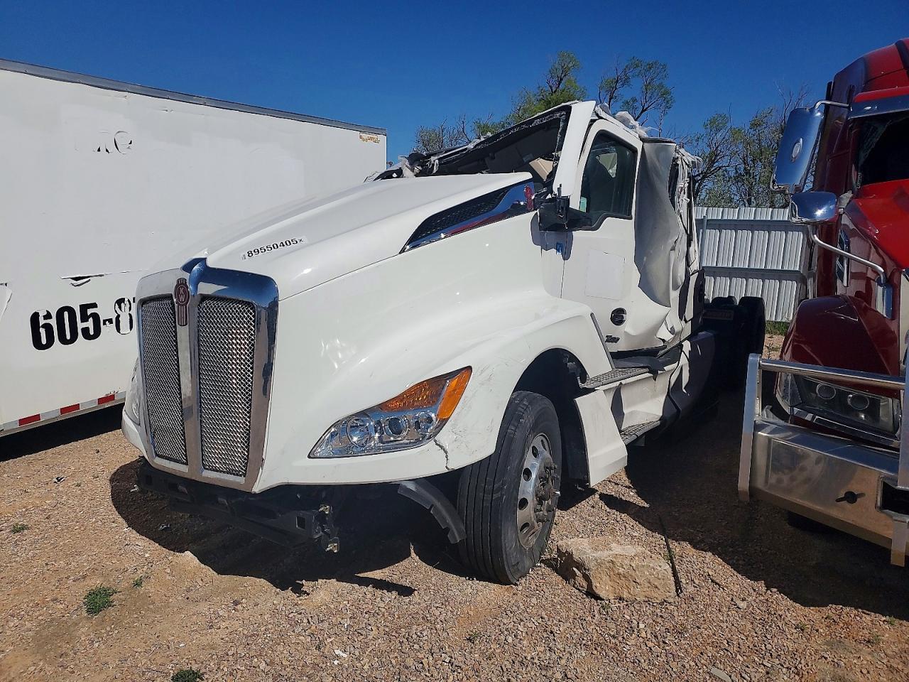 2025 KENWORTH T680