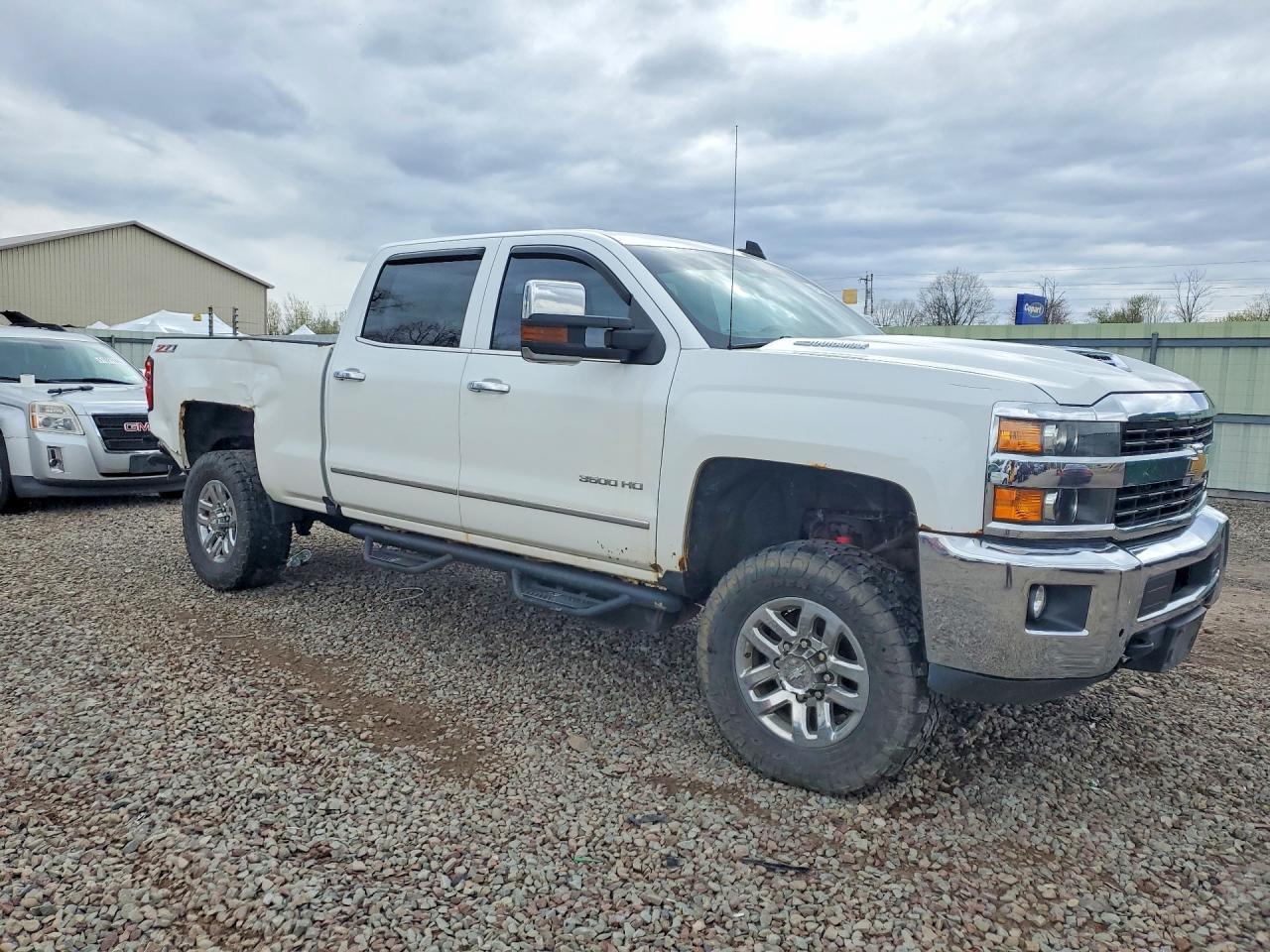 2017 CHEVROLET Silverado 3500