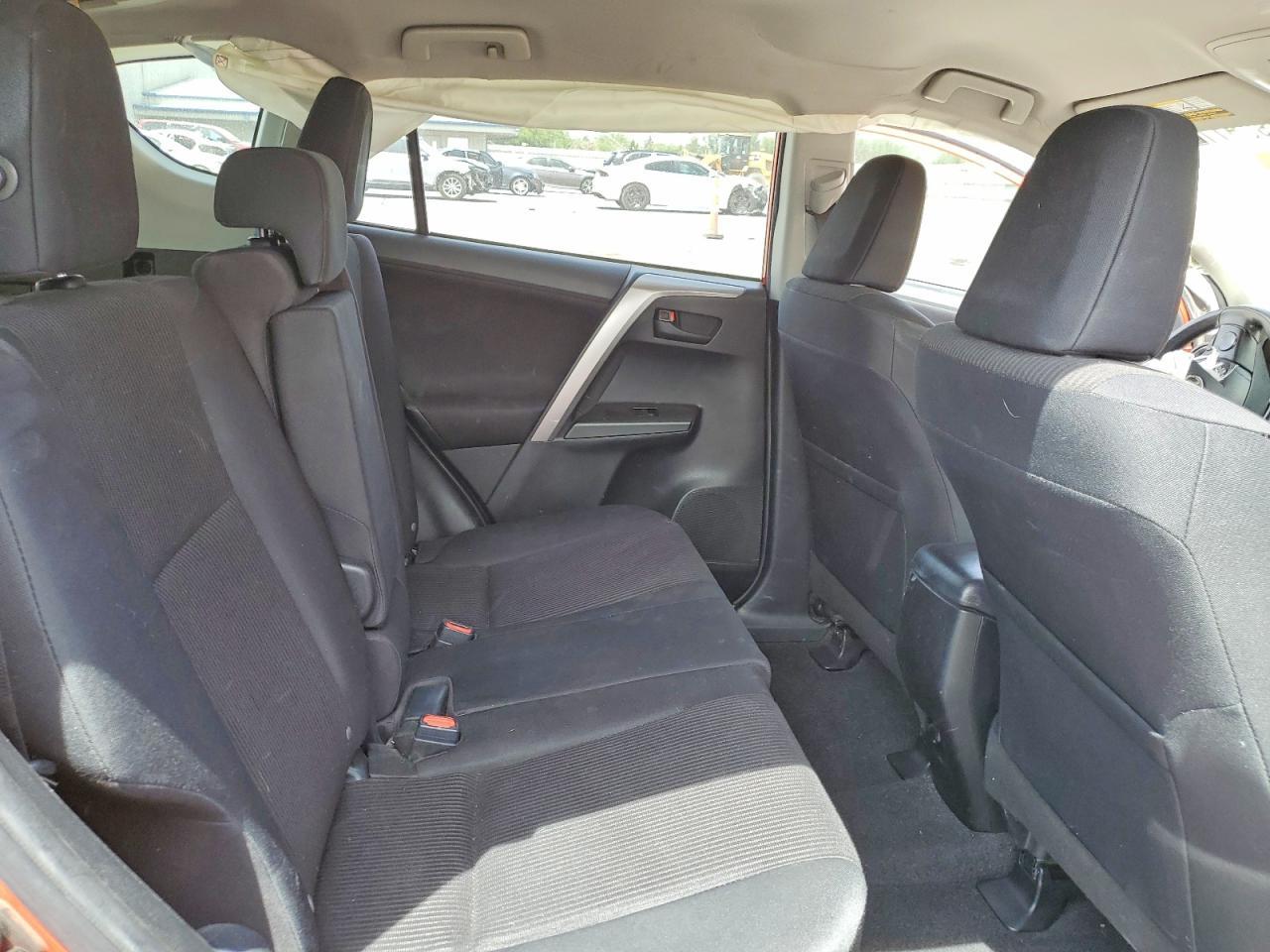 2016 TOYOTA RAV4