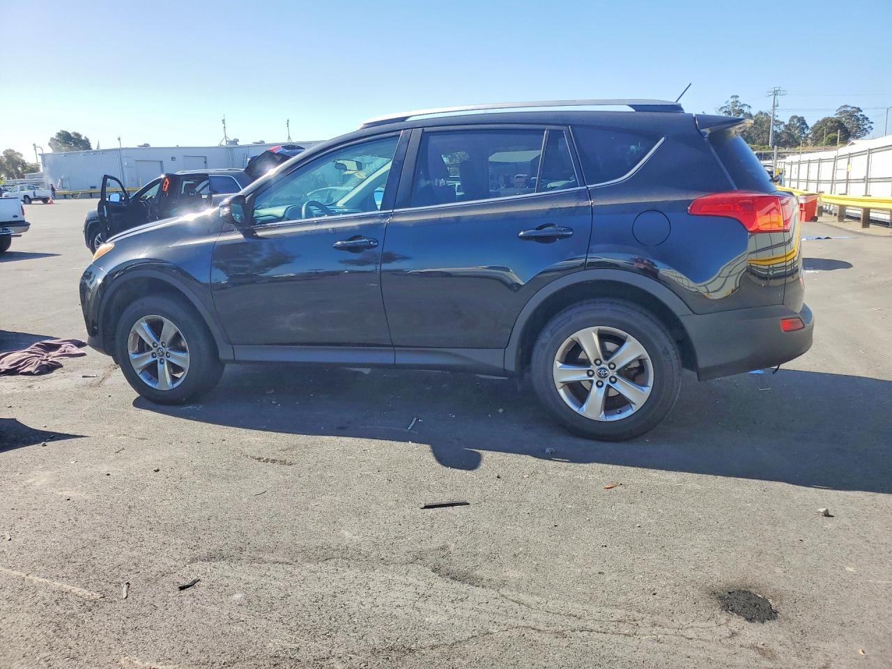 2015 TOYOTA RAV4