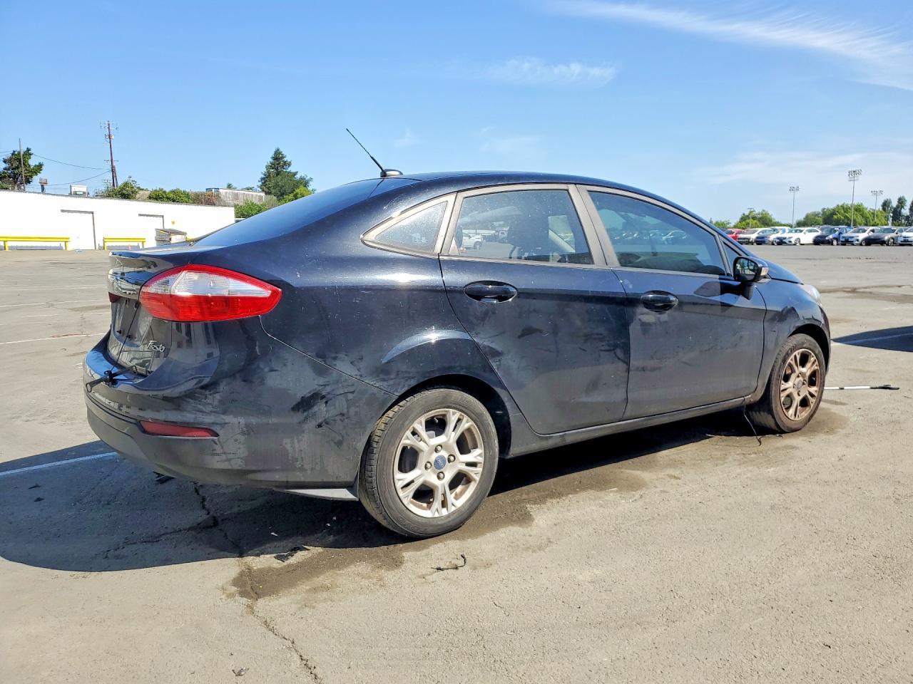 2016 FORD Fiesta