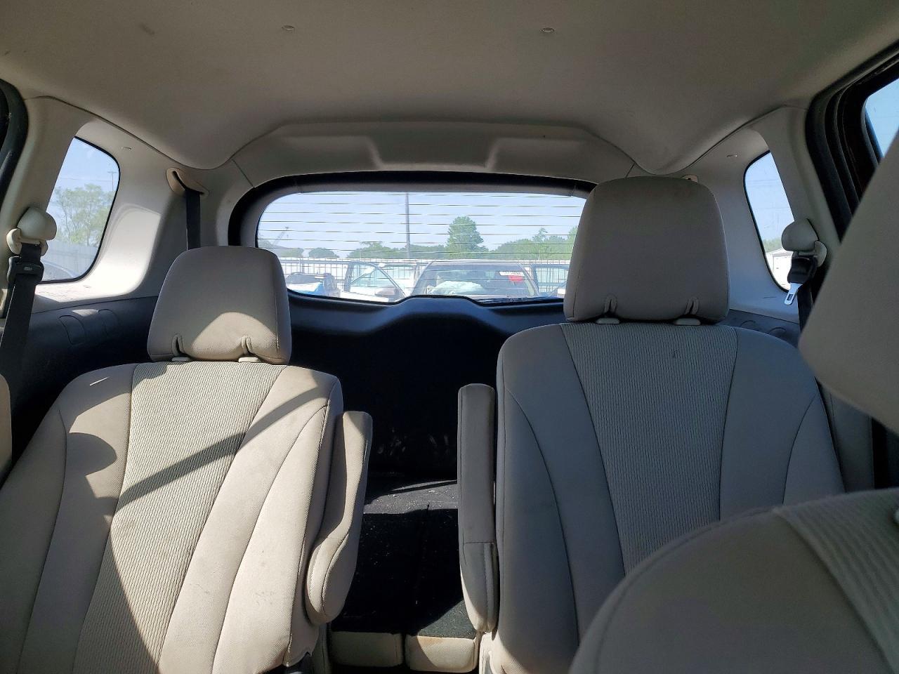 2013 MAZDA 5