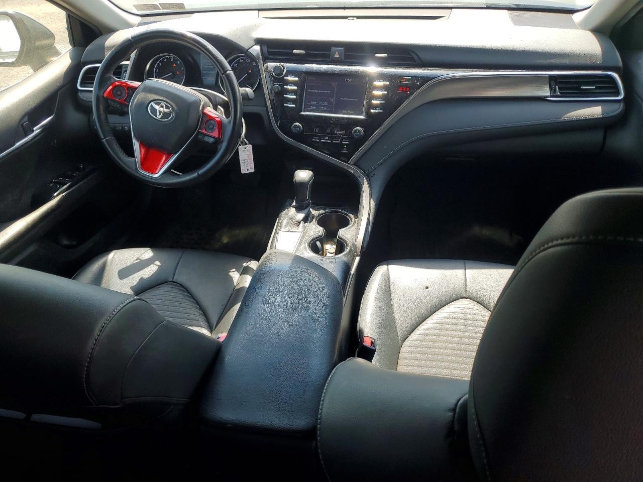 2018 TOYOTA CAMRY