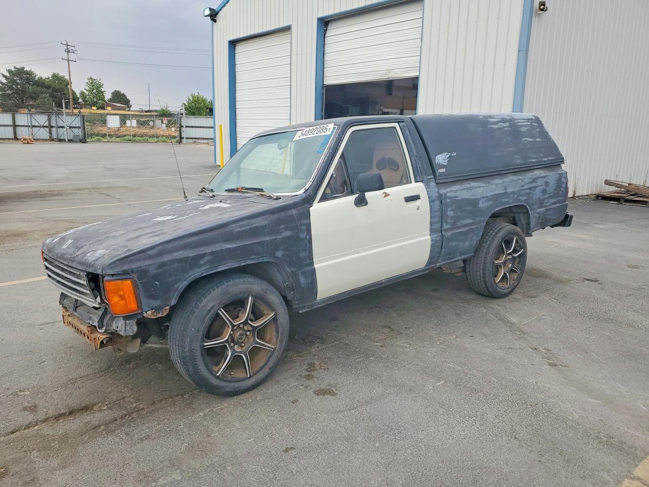 1988 TOYOTA Pickup