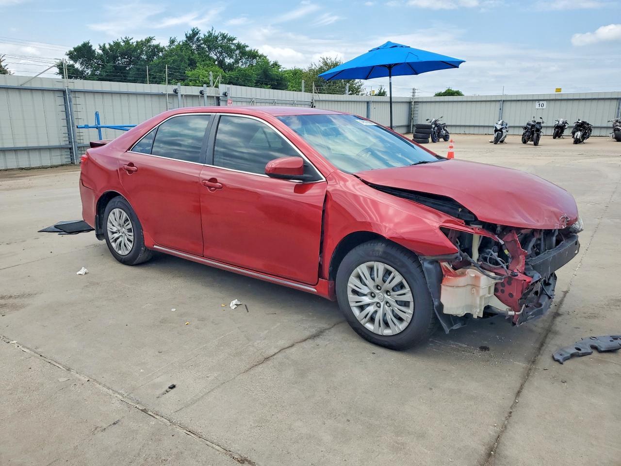 2014 TOYOTA CAMRY