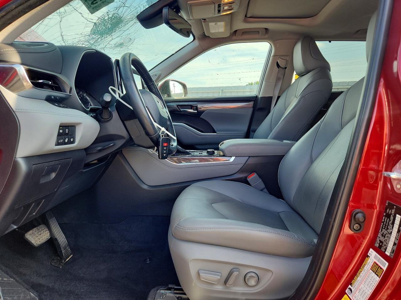 2022 TOYOTA HIGHLANDER