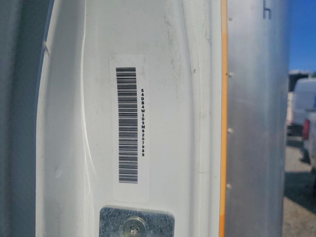 2021 ISUZU NPR