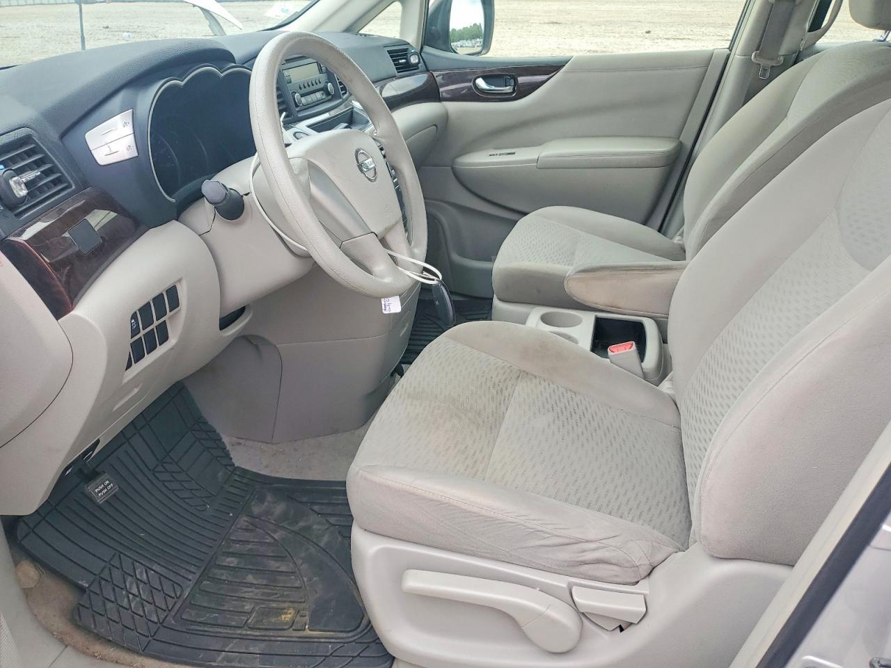 2014 NISSAN Quest