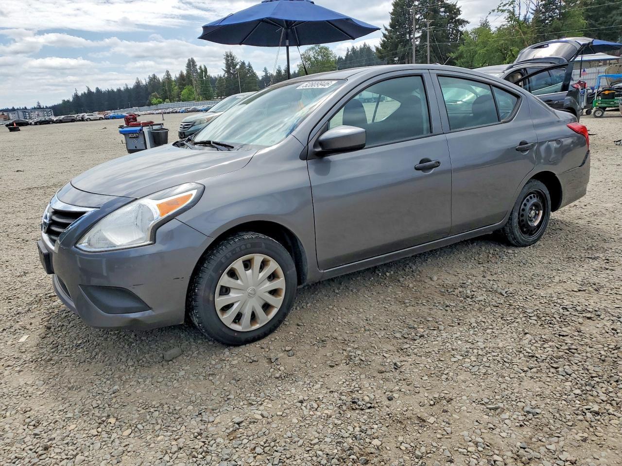 2016 NISSAN VERSA