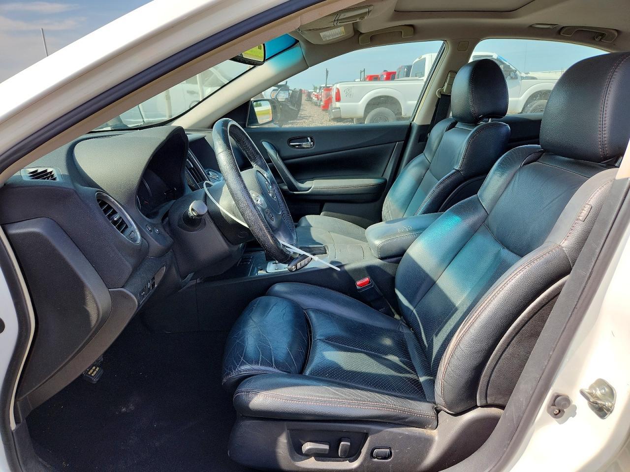 2012 NISSAN Maxima