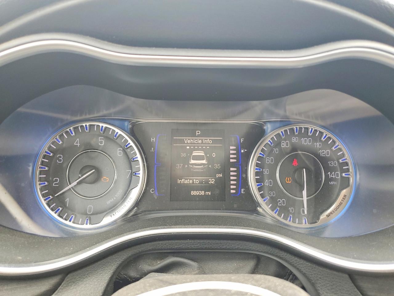 2016 CHRYSLER 200