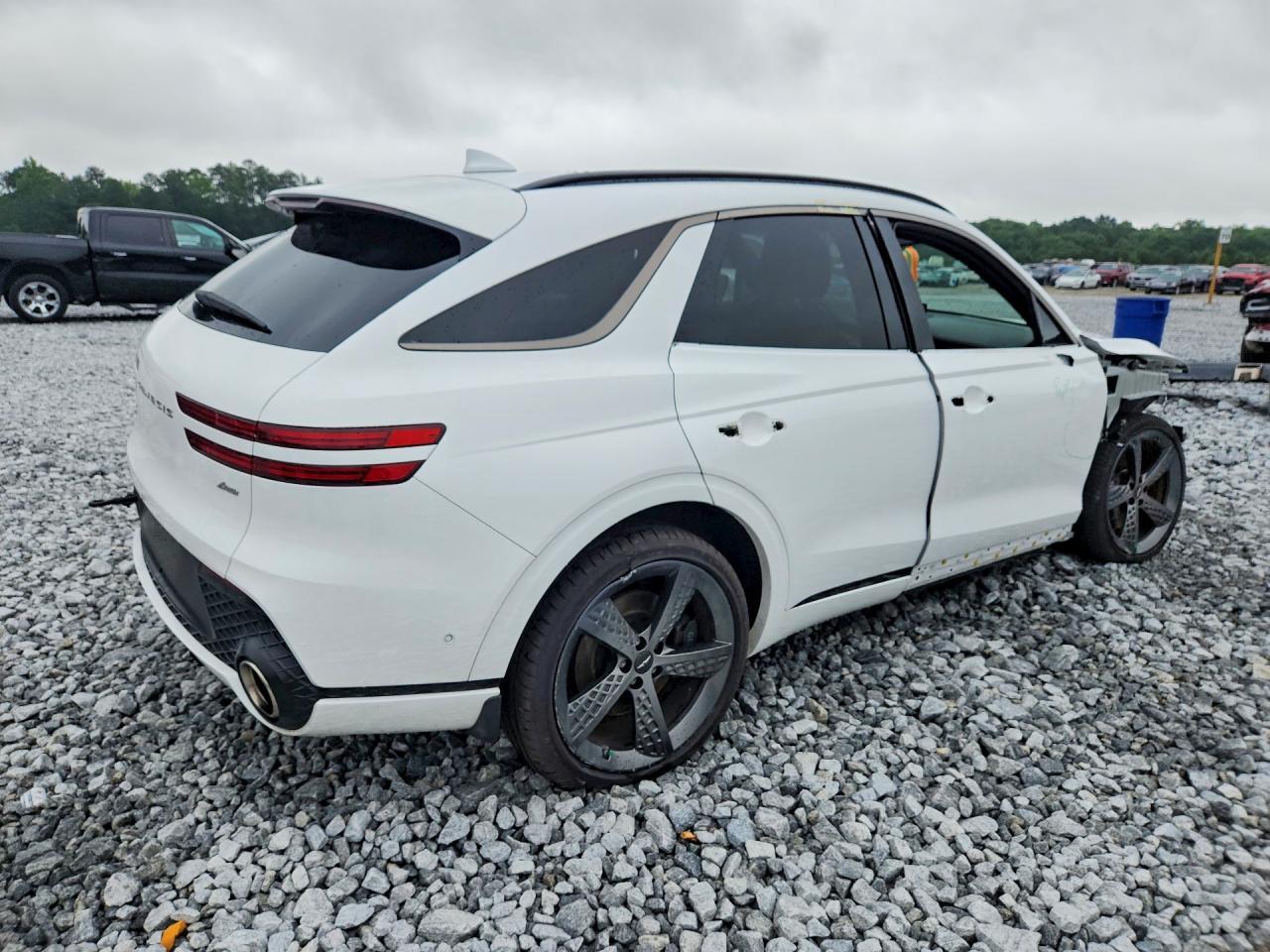 2023 GENESIS GV70