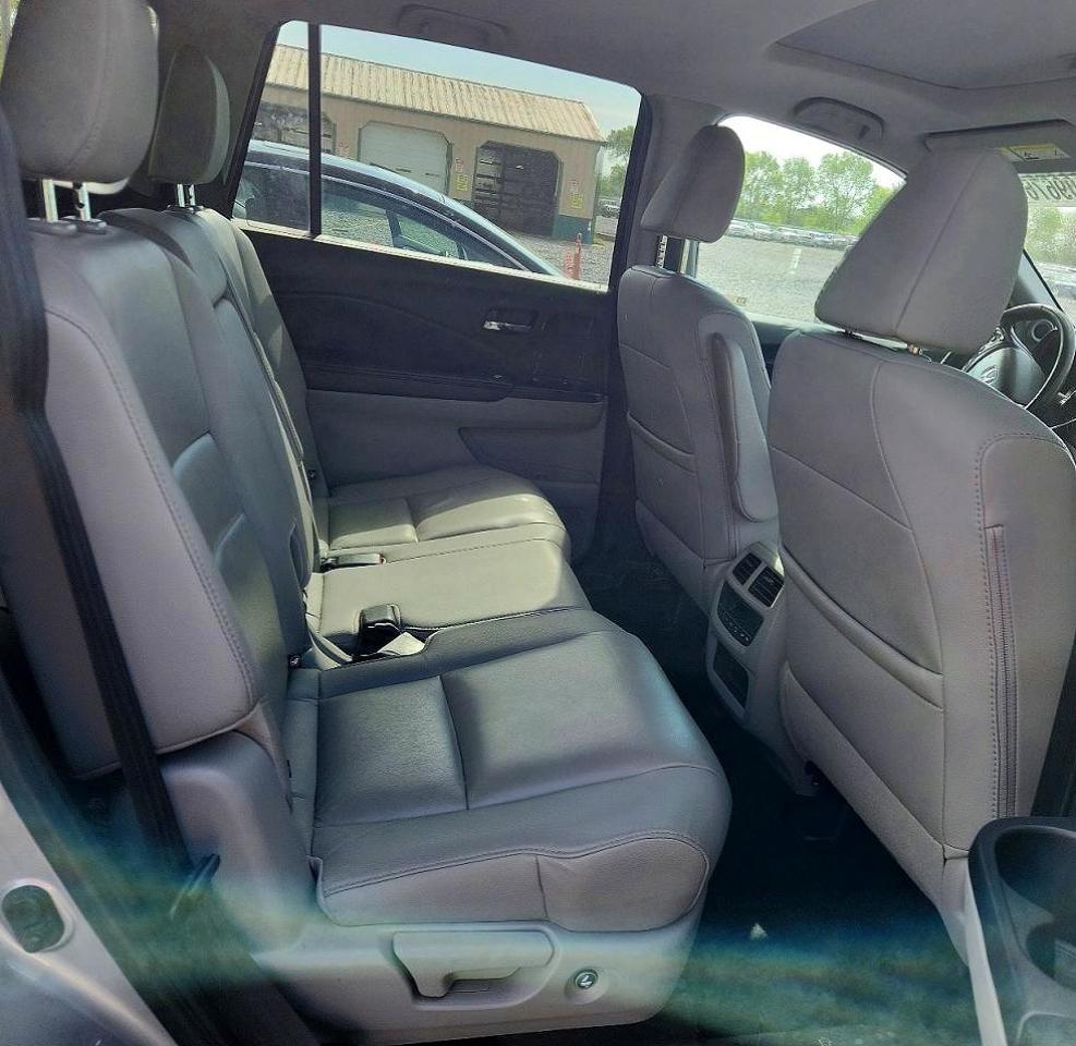 2017 HONDA PILOT