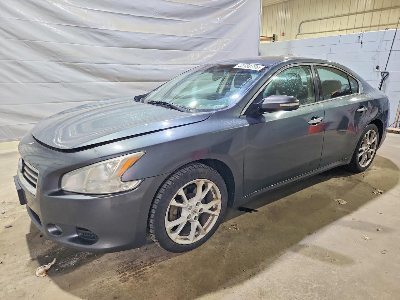 2013 NISSAN Maxima