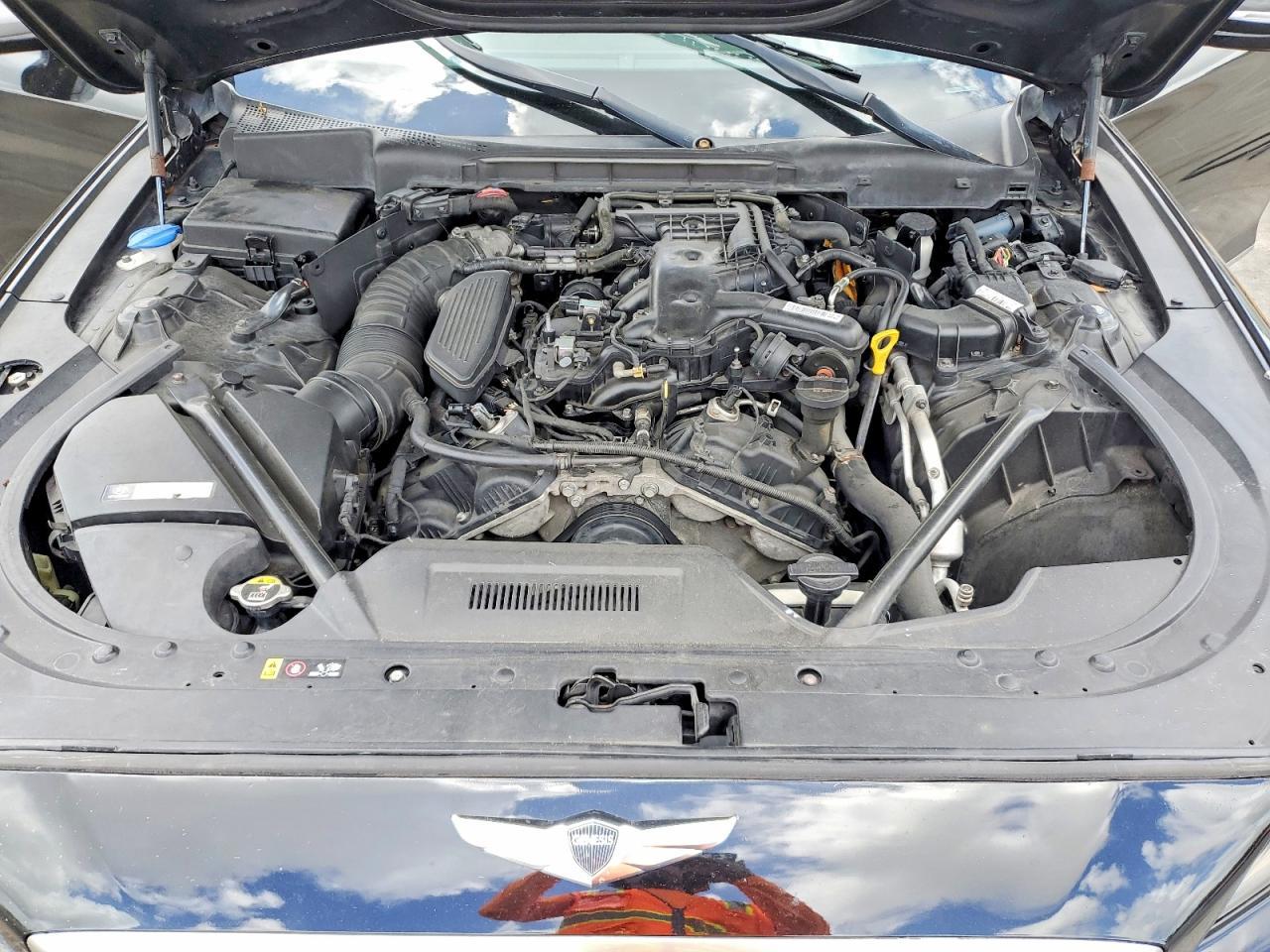2015 HYUNDAI GENESIS