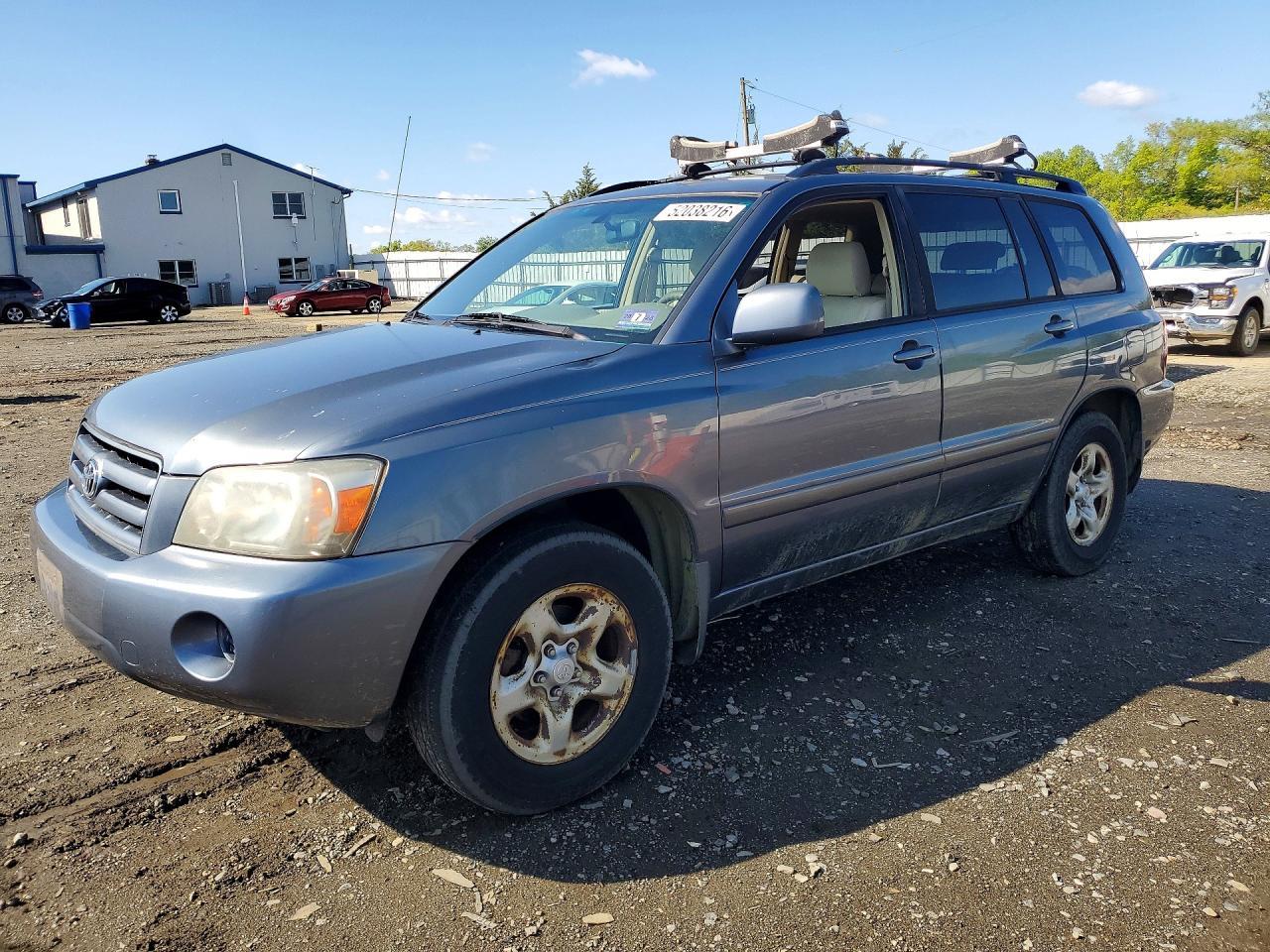 2004 TOYOTA HIGHLANDER