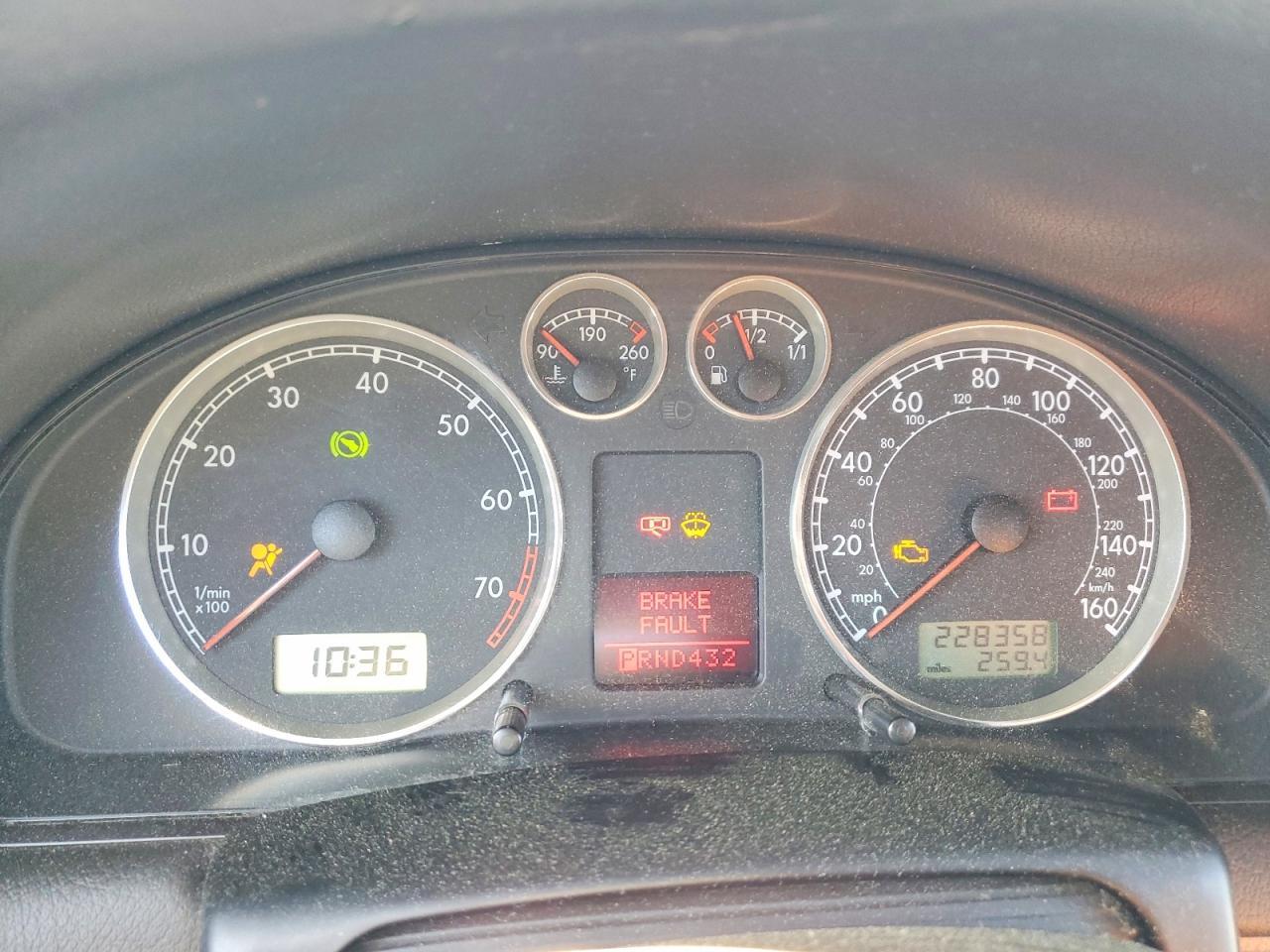 2002 VOLKSWAGEN Passat