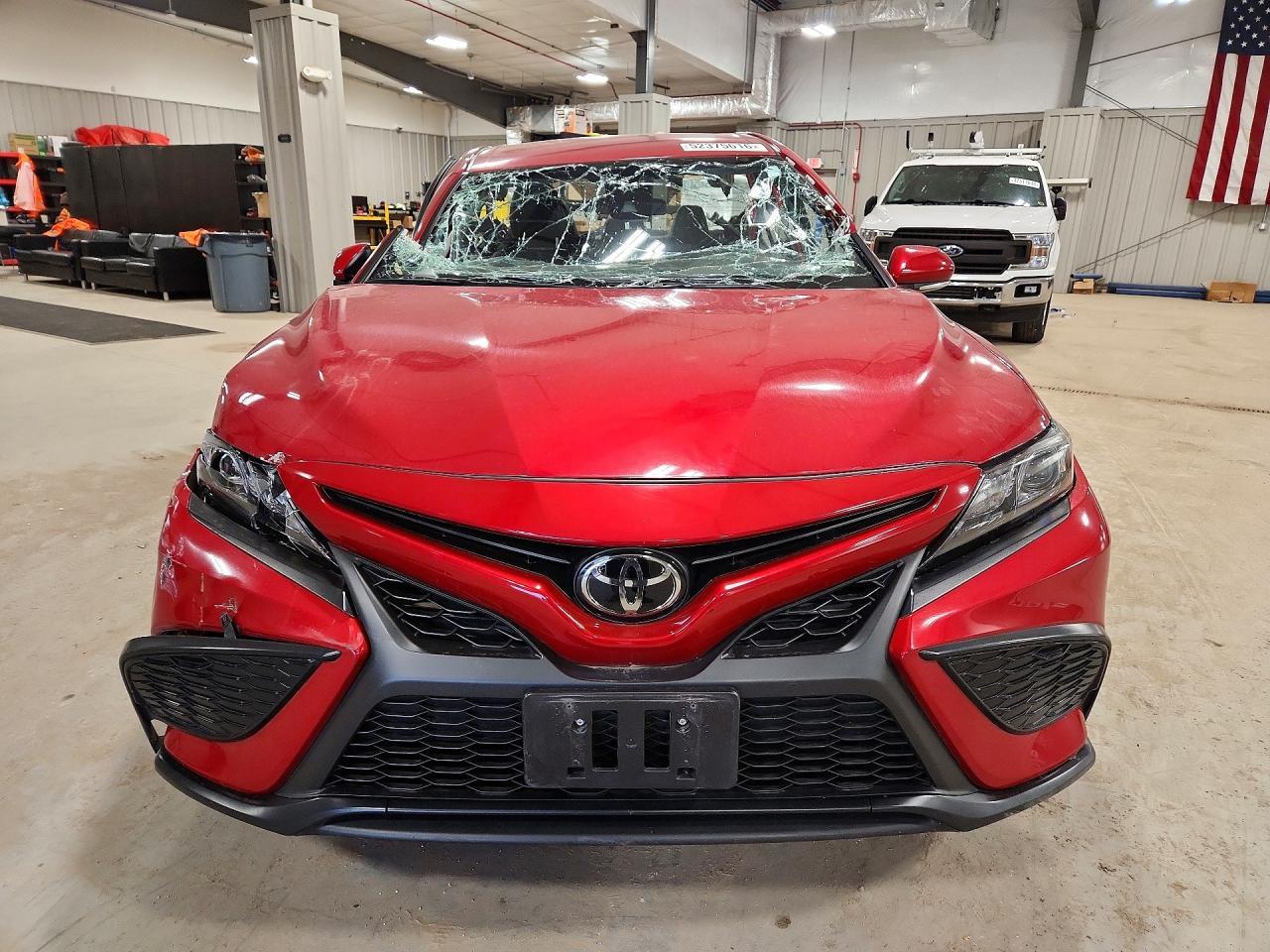 2024 TOYOTA CAMRY