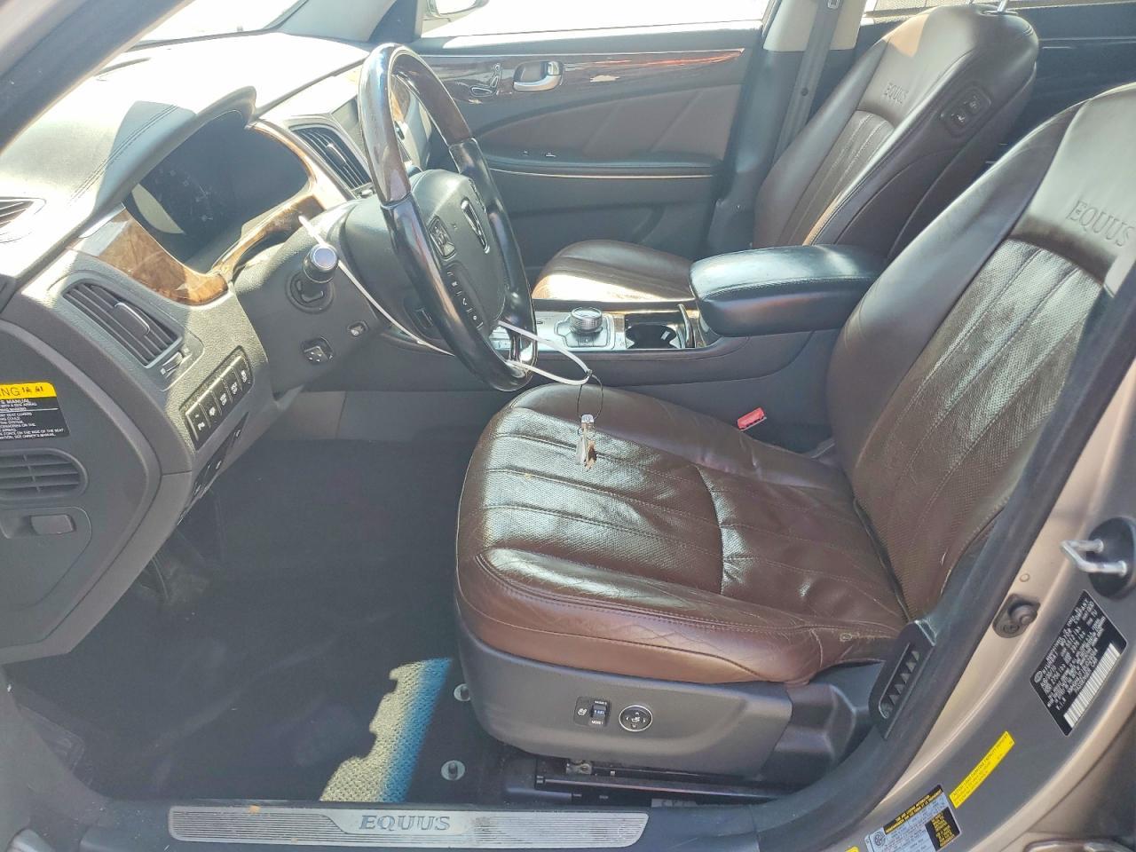 2011 HYUNDAI Equus