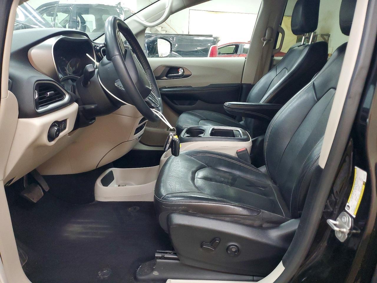 2022 CHRYSLER Pacifica