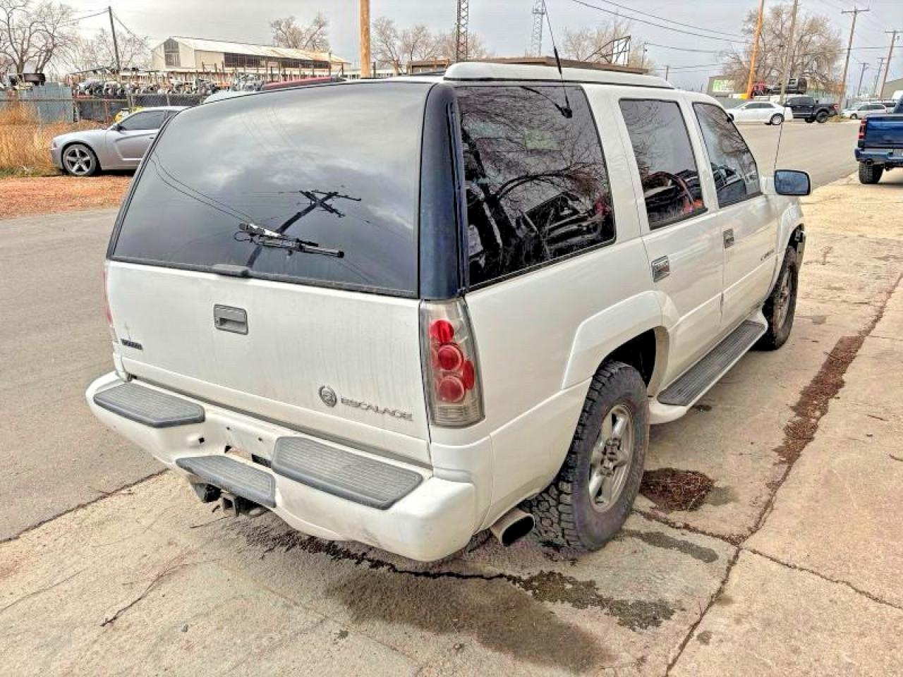 1999 CADILLAC ESCALADE