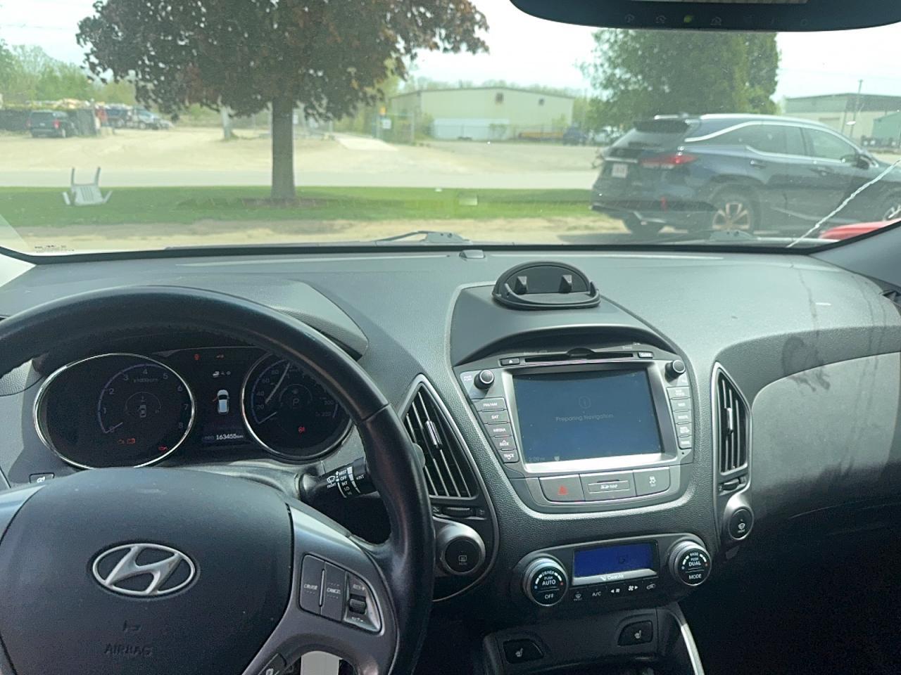 2015 HYUNDAI TUCSON