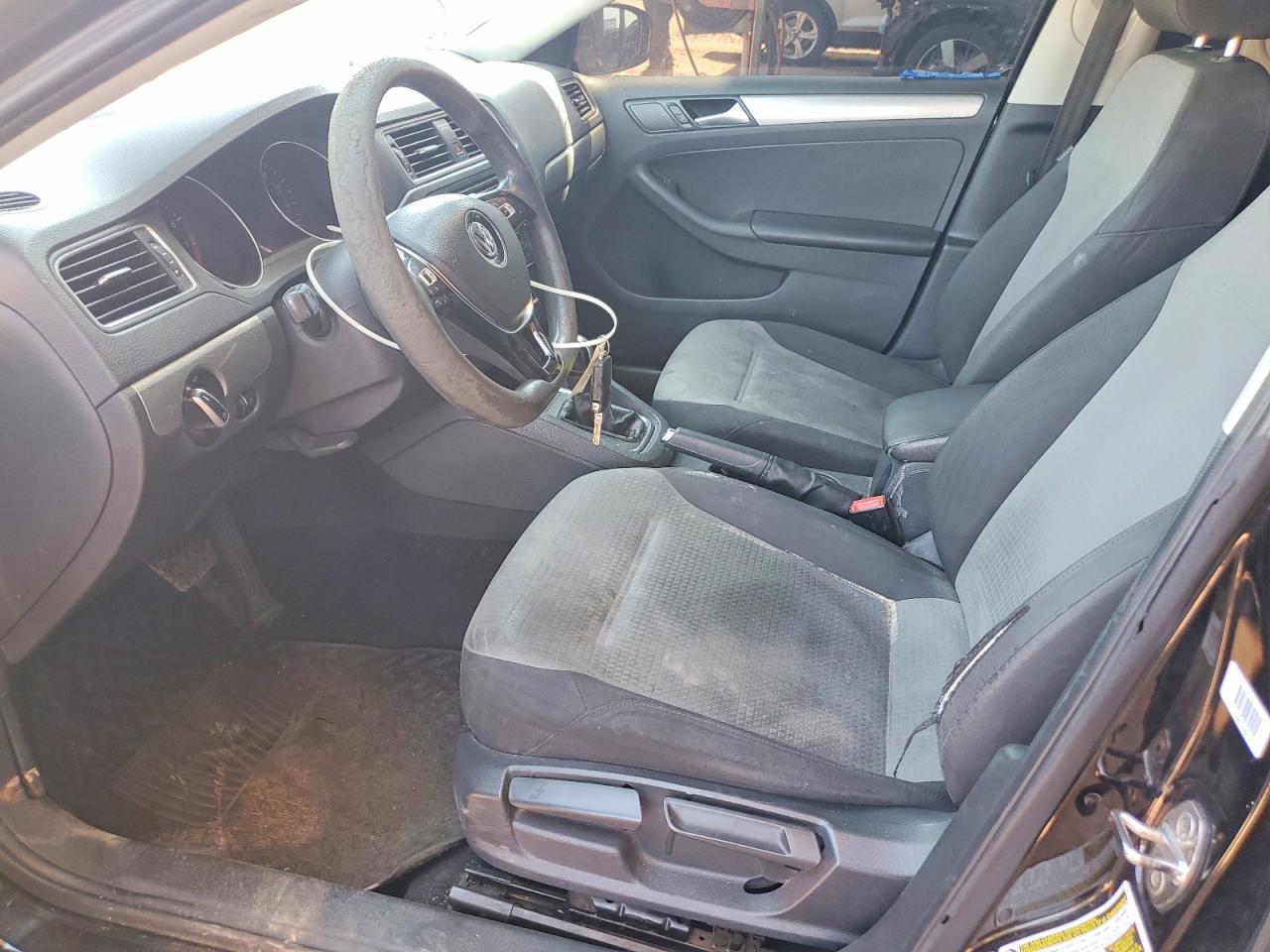 2017 VOLKSWAGEN JETTA