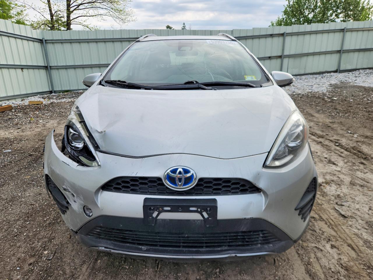 2018 TOYOTA Prius c