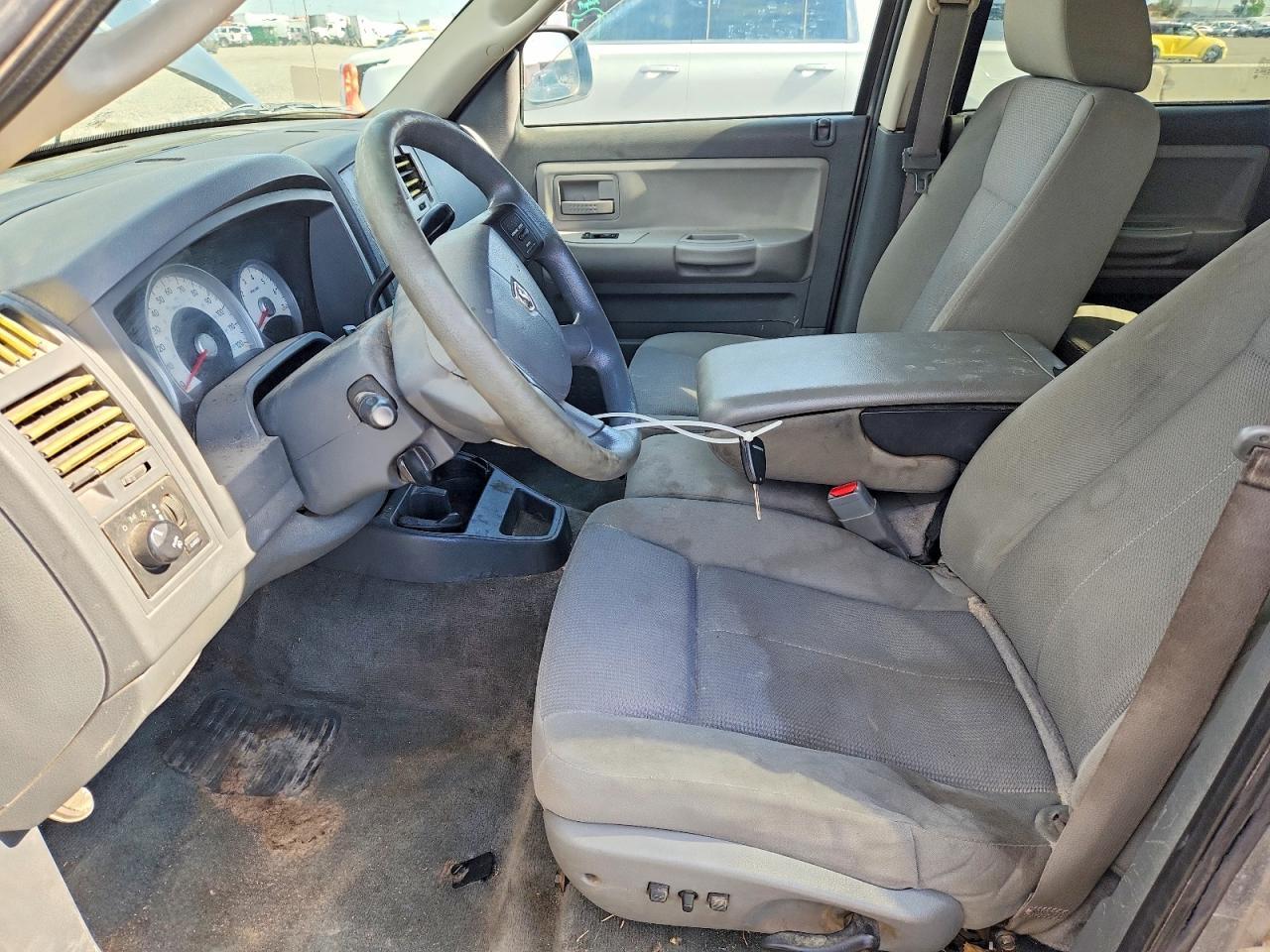 2006 DODGE Dakota