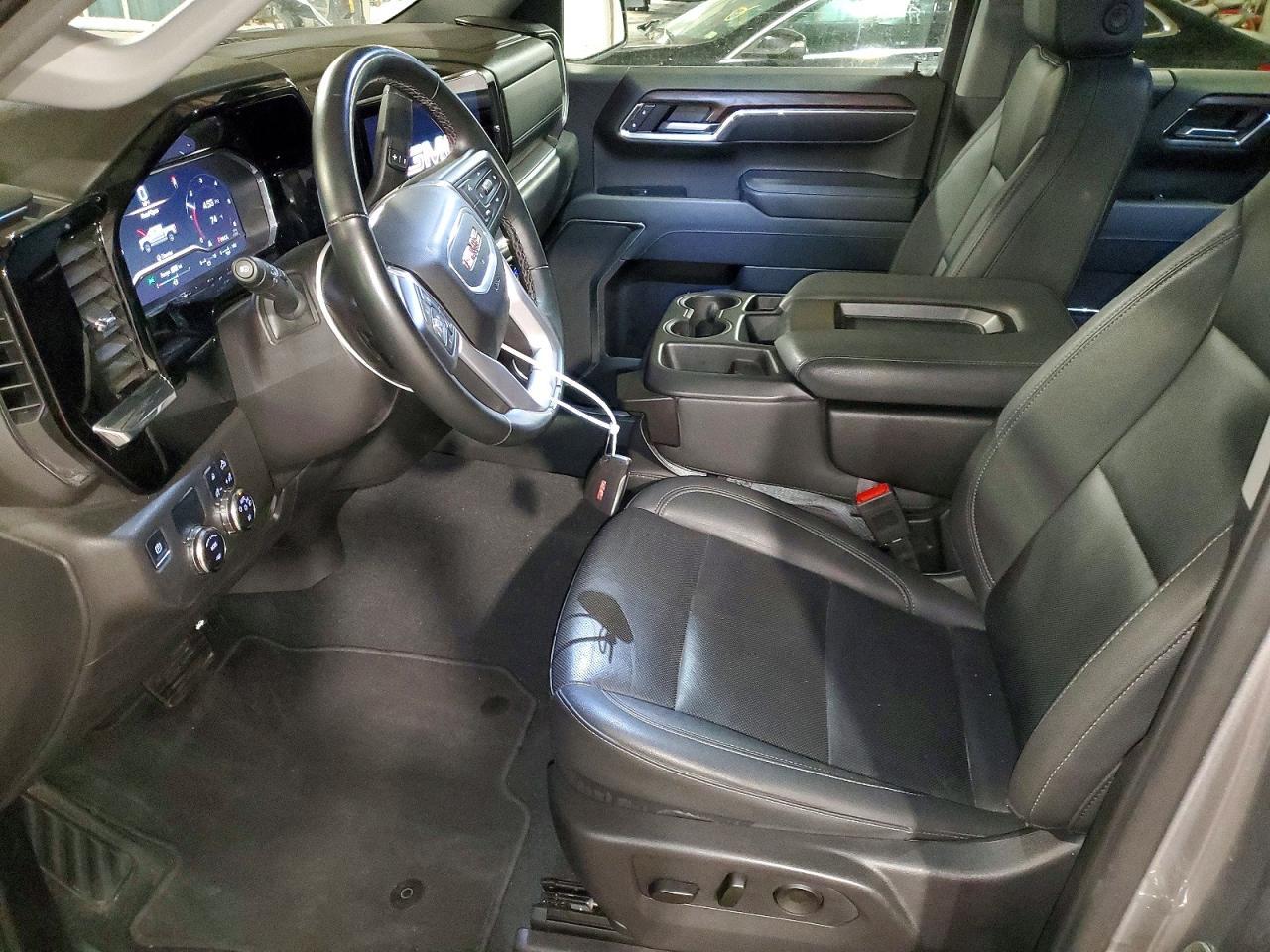 2025 GMC Sierra