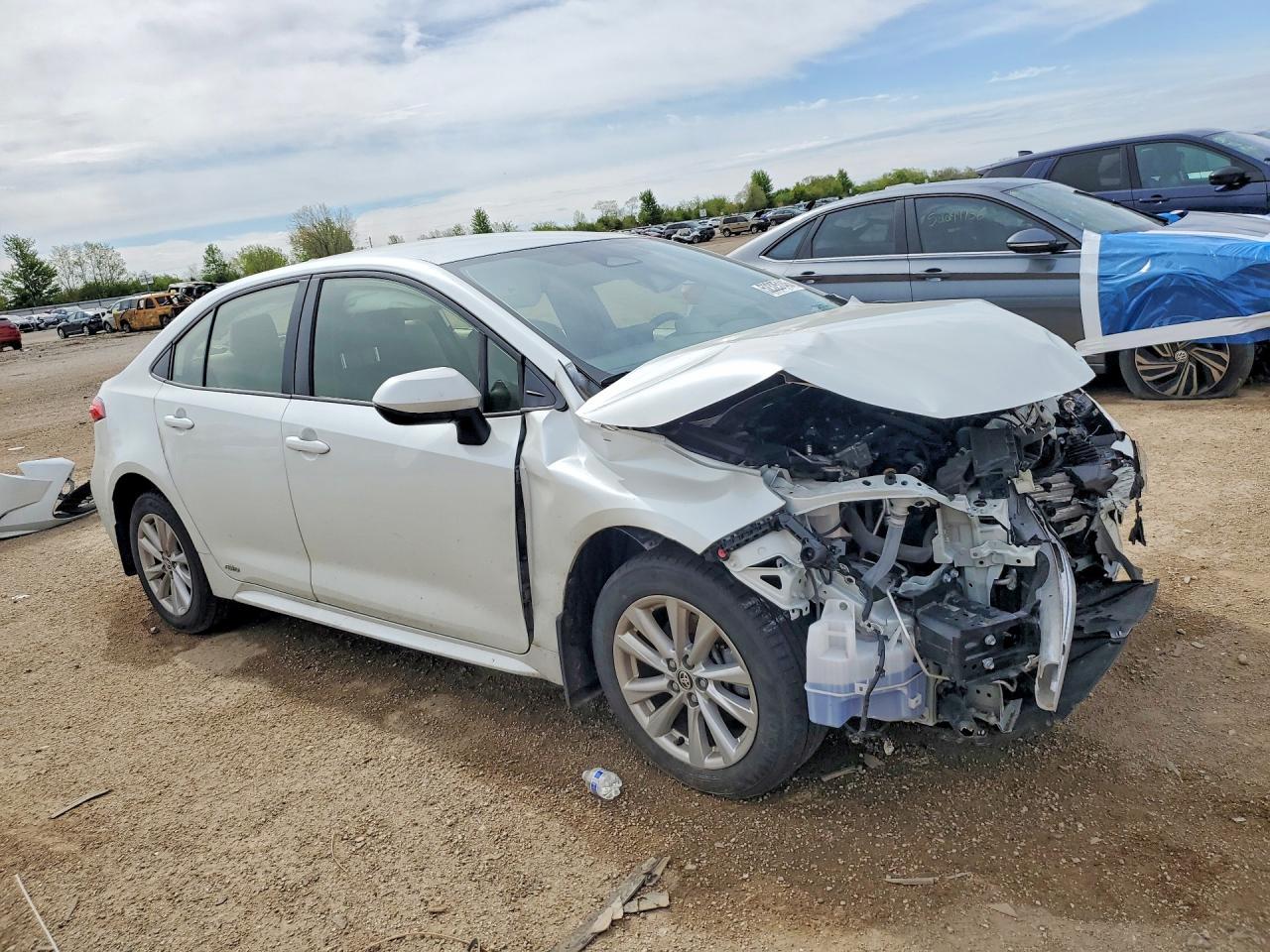 2024 TOYOTA COROLLA