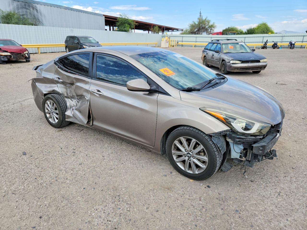 2016 HYUNDAI ELANTRA